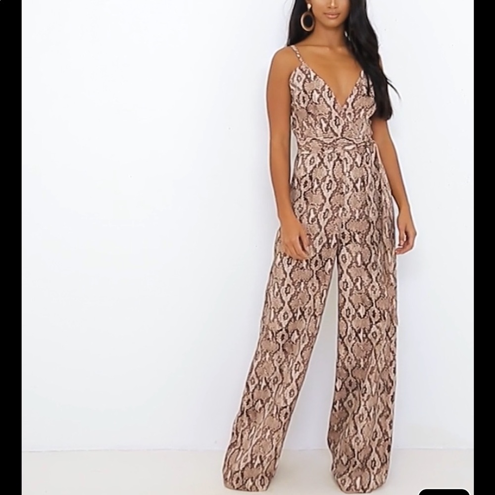 PETITE STONE SNAKE PRINT STRAPPY TIE JUMPSUIT.